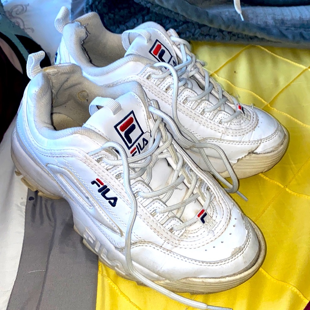 Brand Fila, size 7.5, color white